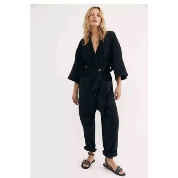 Free People black jumpsuit size S NWT - Picture 1 of 7